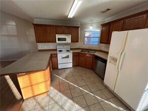 235 Ravenwood Blvd in Siloam Springs, AR - Building Photo - Building Photo