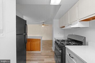 3704 N Rosser St in Alexandria, VA - Building Photo - Building Photo