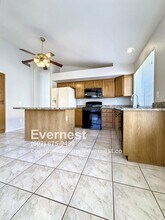 1335 E Century Ave in Gilbert, AZ - Building Photo - Building Photo