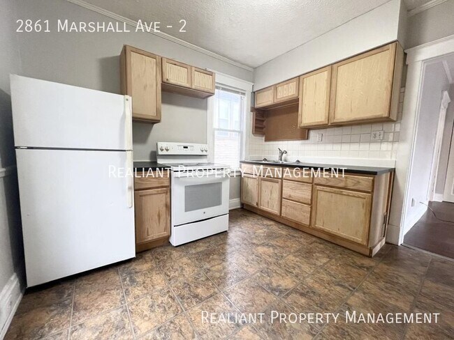 2861 Marshall Ave in Cincinnati, OH - Building Photo - Building Photo