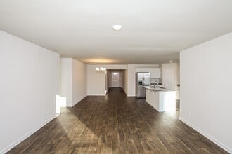 1223 Lakeshore Dr in Camden, SC - Building Photo - Building Photo