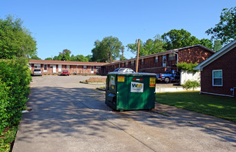 2505 Cecelia Ave in Maryville, TN - Building Photo - Building Photo