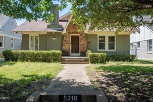 5218 Vanderbilt Ave in Dallas, TX - Building Photo
