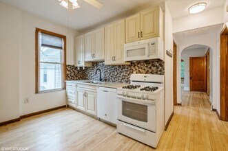 5138 W Montrose Ave in Chicago, IL - Building Photo - Building Photo