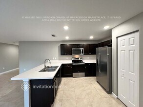 1931 SE Dock St in Port St. Lucie, FL - Building Photo - Building Photo