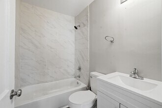 1008 S 45th St in Louisville, KY - Building Photo - Building Photo