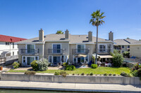 Leeward Cove Condominiums in Corpus Christi, TX - Foto de edificio - Building Photo