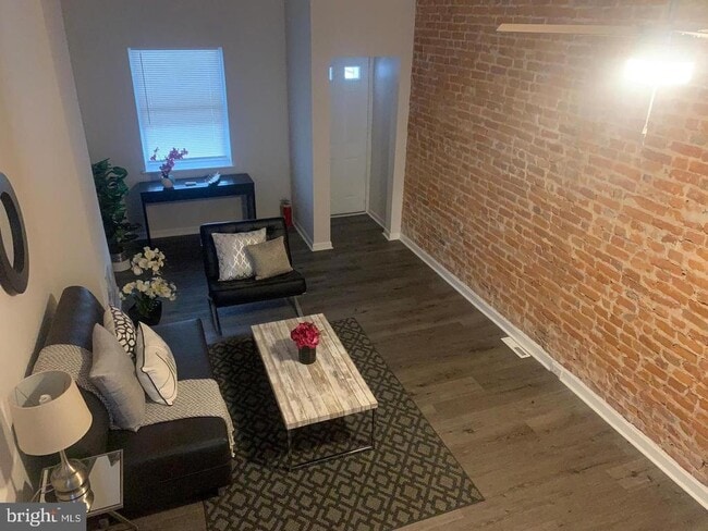 property at 1705 W 8th St