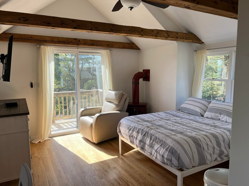 146 A Ninigret Ave in Mashpee, MA - Building Photo