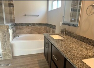 914 Cobalt Hl Ave in Sunland Park, NM - Building Photo - Building Photo