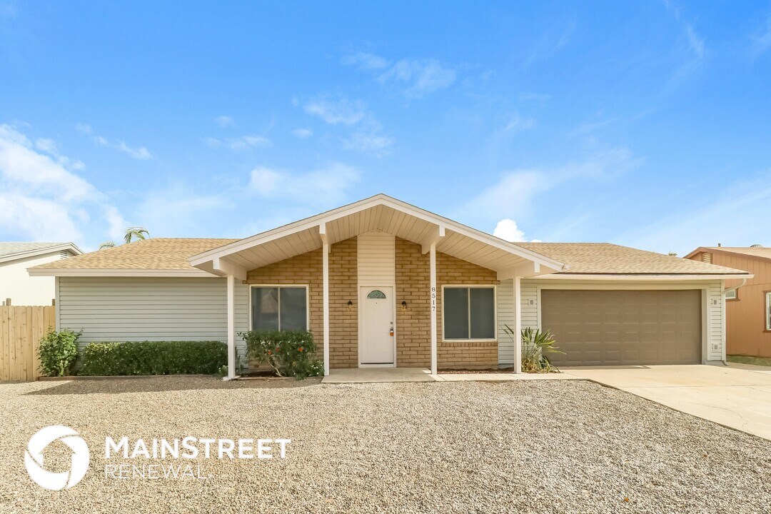 8517 W Indianola Ave in Phoenix, AZ - Building Photo