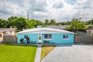 630 NW 199th St in Miami, FL - Building Photo