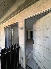 7623 Bay Dr in Huntington Beach, CA - Building Photo - Building Photo