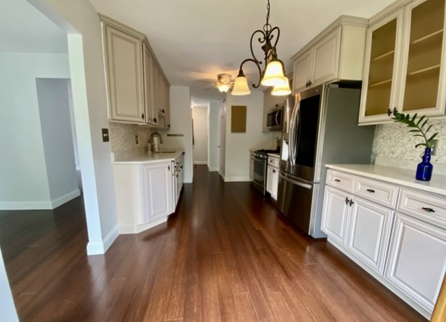 2605 Hemlock Pl in Basking Ridge, NJ - Building Photo - Building Photo