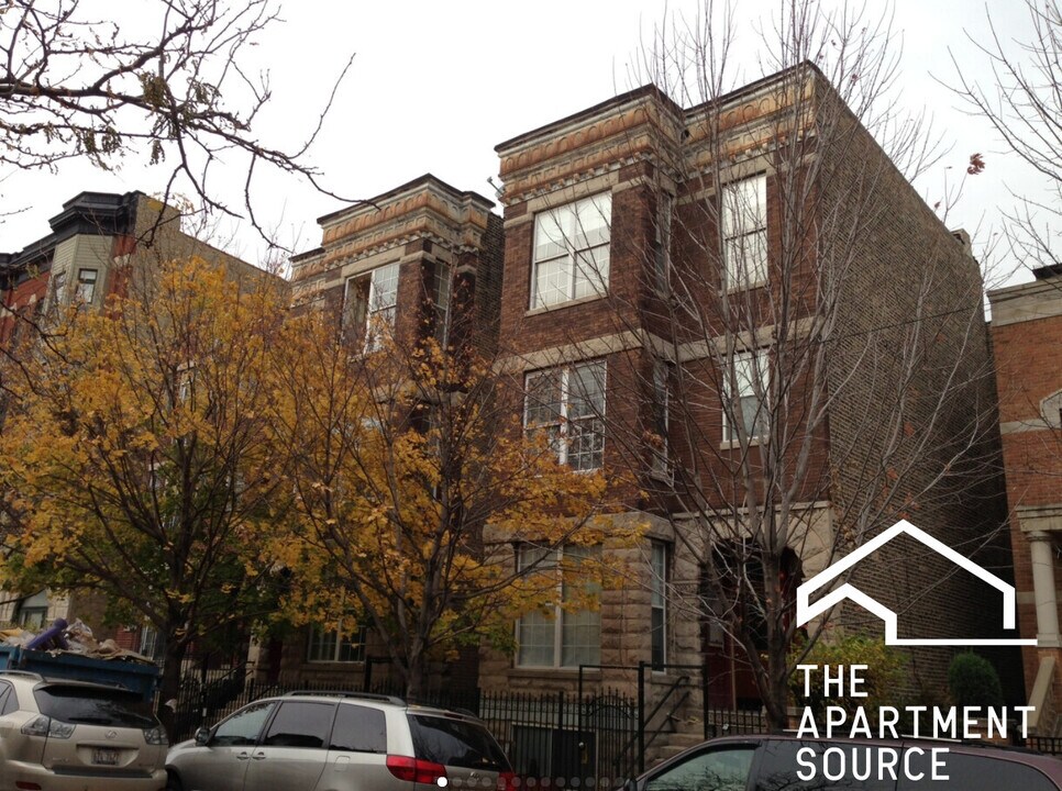 1738 W Huron St, Unit 2F in Chicago, IL - Foto de edificio