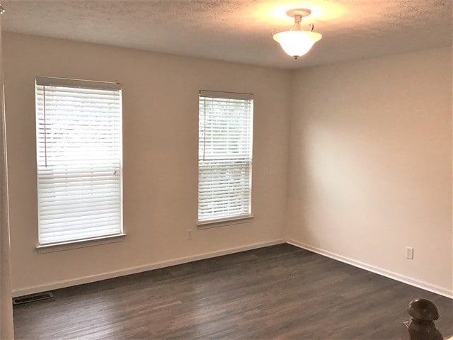 5954 Courtney Pl in Milford, OH - Foto de edificio - Building Photo