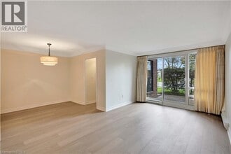 36 Hayhurst Rd in Brantford, ON - Building Photo - Building Photo