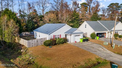 132 Oakley Dr in New Bern, NC - Building Photo - Building Photo