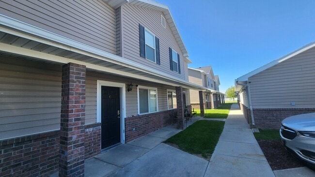 property at 452 Pheasant Ridge Dr