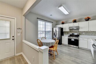 4061 Howell Park Rd in Duluth, GA - Building Photo - Building Photo