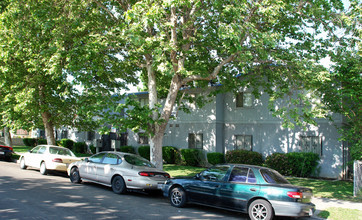 Fresno Glenn Apartments in Fresno, CA - Foto de edificio - Building Photo