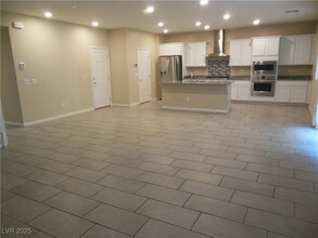 2648 Crystal Quartz St in Las Vegas, NV - Building Photo - Building Photo