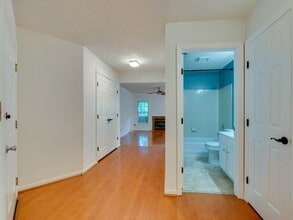 19827 Henderson Rd in Cornelius, NC - Building Photo - Building Photo