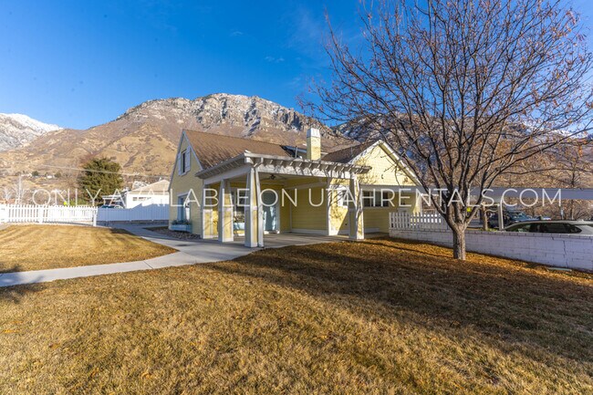 976 Briar Ave in Provo, UT - Building Photo - Building Photo