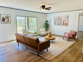 3144 Rickwood Dr in Newton, NC - Building Photo - Building Photo