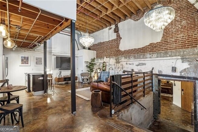 650 Glen Iris Dr NE, Unit 3 in Atlanta, GA - Building Photo - Building Photo