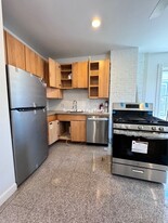 10 Boston St, Unit 3 Apartments