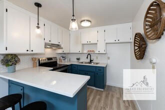 210 Center Ave in Aptos, CA - Building Photo - Building Photo