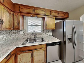 1731 N 56th Ave in Hollywood, FL - Building Photo - Building Photo