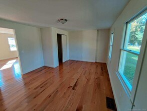 74 Meeting House Hill Rd in North Franklin, CT - Building Photo - Building Photo