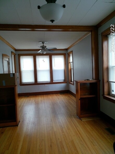 2558 W 39th Pl in Chicago, IL - Foto de edificio - Building Photo