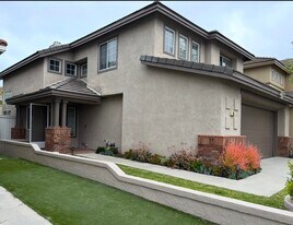 15 Sagecrest in Lake Forest, CA - Building Photo