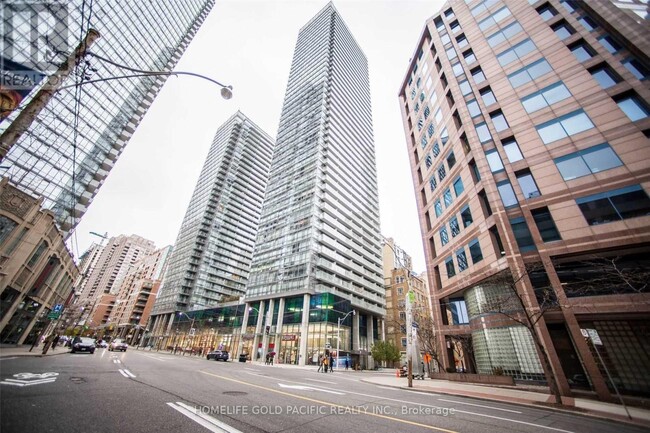 37-1237 Grosvenor St