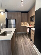 5084 NW 84th Ave, Unit B in Doral, FL - Building Photo - Building Photo