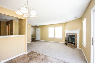 6625 Kinnerton Dr in Indianapolis, IN - Building Photo - Building Photo