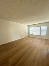 3017-3021 S Pacific Ave in Los Angeles, CA - Building Photo - Building Photo