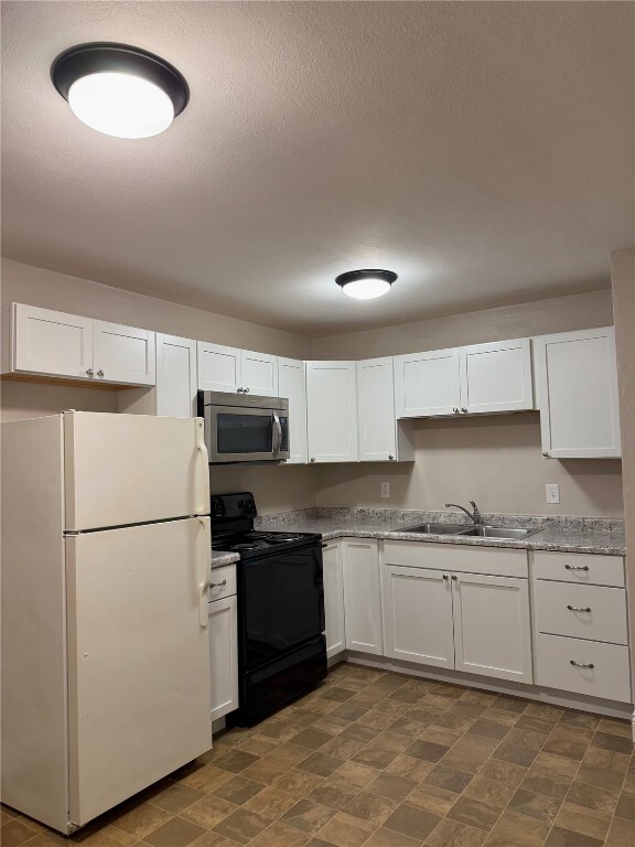 919 Mulberry St in Highland, IL - Building Photo - Building Photo