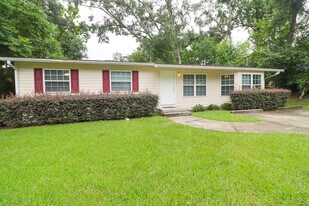 1904 Karen Ln in Tallahassee, FL - Building Photo