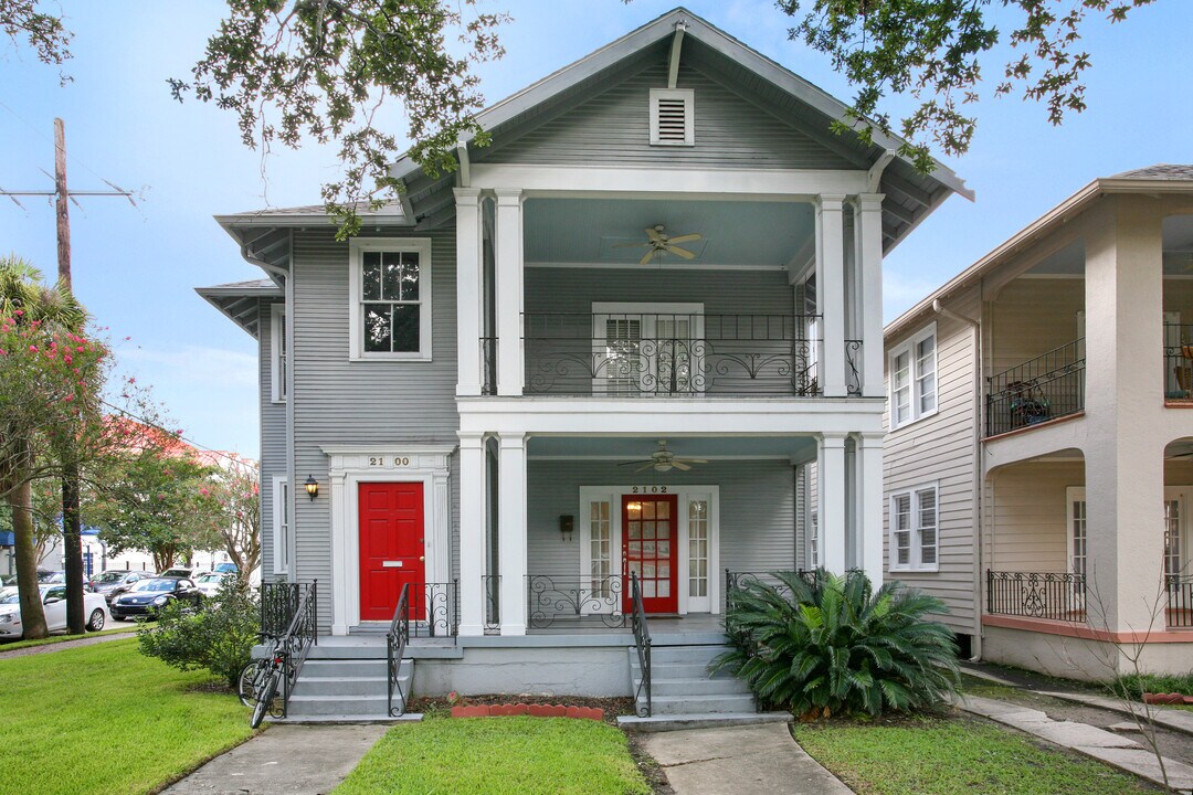 2102 S Carrollton Ave in New Orleans, LA - Foto de edificio