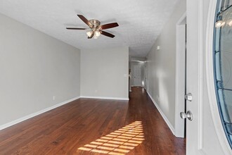 809 N Dupont Ave in Nashville, TN - Building Photo - Building Photo
