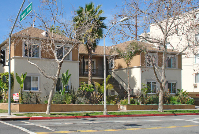 9301 W Olympic Blvd in Beverly Hills, CA - Building Photo - Building Photo