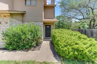 1403 Terrapin Ct in Austin, TX - Building Photo - Building Photo
