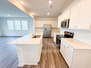 407 Thompson Overlook Wy in Smithfield, NC - Building Photo - Building Photo