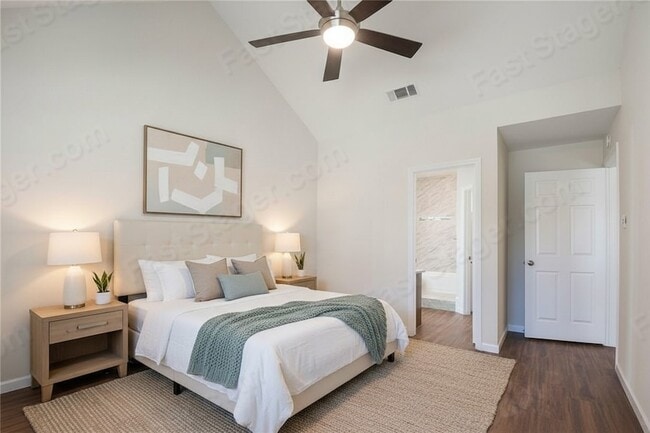 property at 2000 Huntington Dr