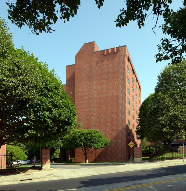 Charlesgate South in Providence, RI - Building Photo - Building Photo