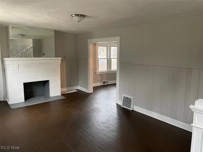 660 Minerva Pl in Akron, OH - Building Photo - Building Photo